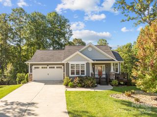2 Wood Path Lane, Arden, NC 28704