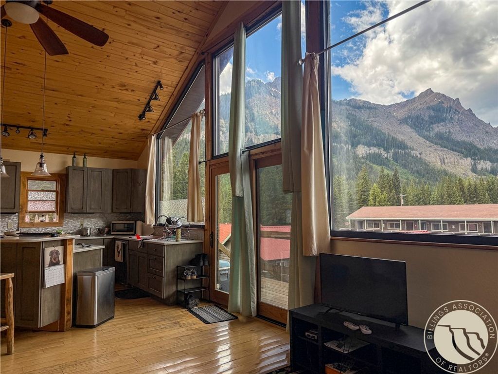 113 Main Street W, Cooke City, MT 59020 photo 27