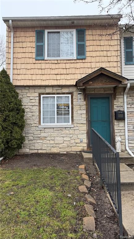 16006 Terrace Village Drive, Taylor, MI 48180