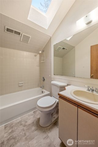 9326 Northwood Drive SE, Olympia, WA 98513