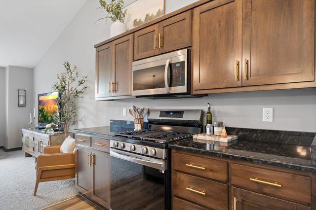 420 Eagle Street NW, Isanti, MN 55040