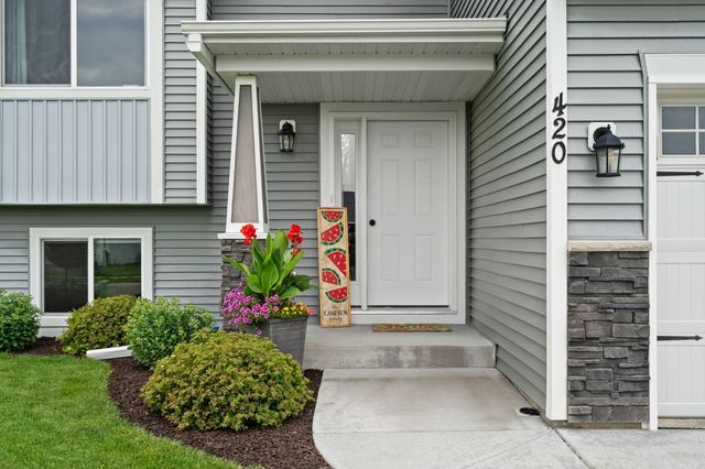 420 Eagle Street NW, Isanti, MN 55040