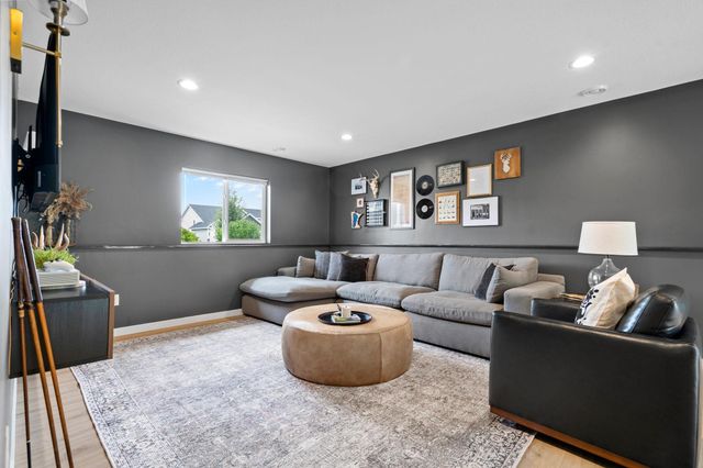 420 Eagle Street NW, Isanti, MN 55040