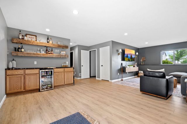 420 Eagle Street NW, Isanti, MN 55040