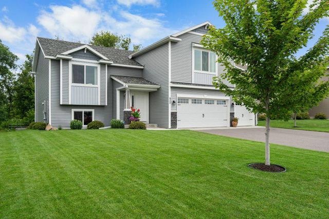 420 Eagle Street NW, Isanti, MN 55040