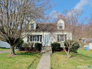 81 Hoover Avenue, Bristol, CT 06010