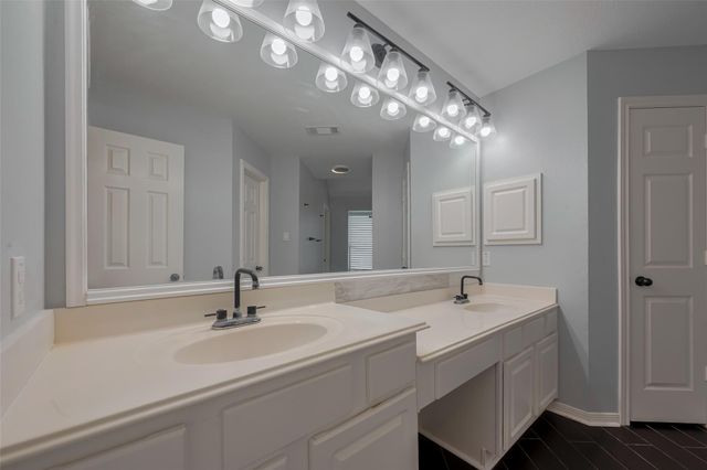 311 N Esplanade Lane, Stafford, TX 77477