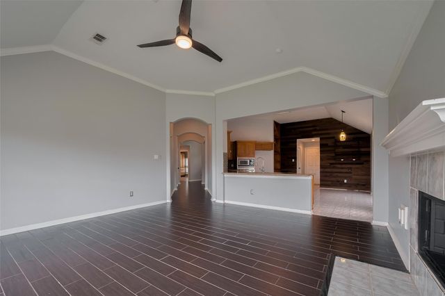311 N Esplanade Lane, Stafford, TX 77477