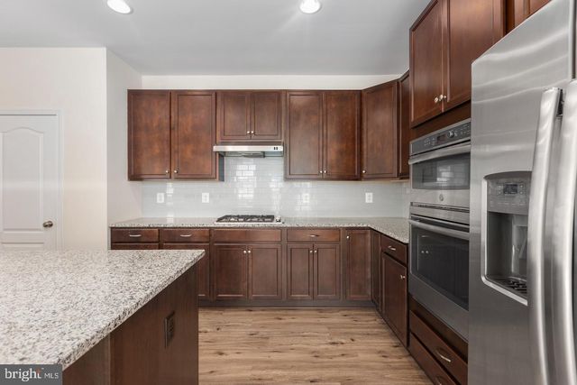 9627 HILLCREST DR, Fredericksburg, VA 22407