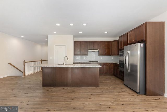 9627 HILLCREST DR, Fredericksburg, VA 22407