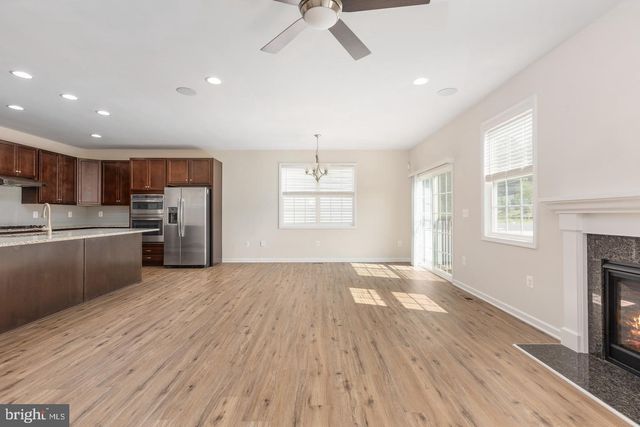 9627 HILLCREST DR, Fredericksburg, VA 22407