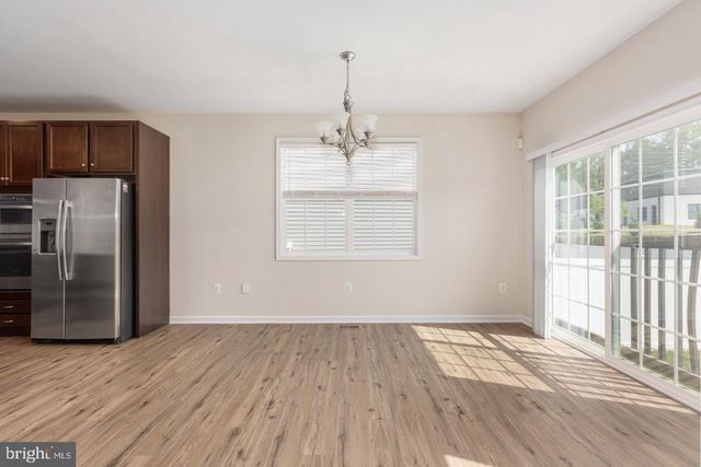 9627 HILLCREST DR, Fredericksburg, VA 22407