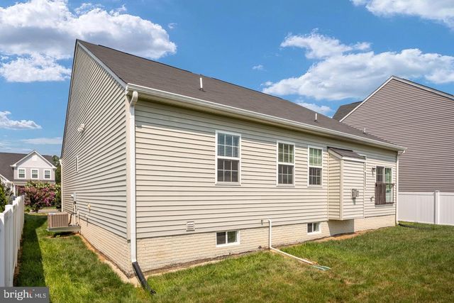 9627 HILLCREST DR, Fredericksburg, VA 22407