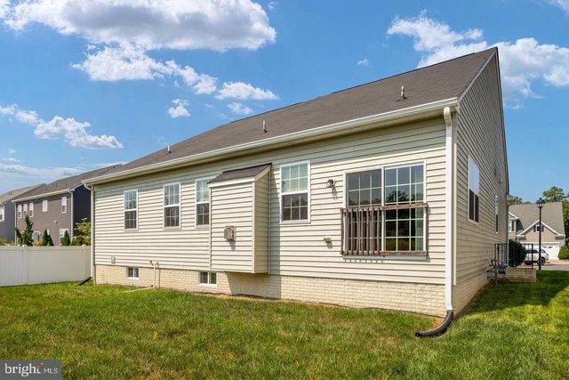 9627 HILLCREST DR, Fredericksburg, VA 22407