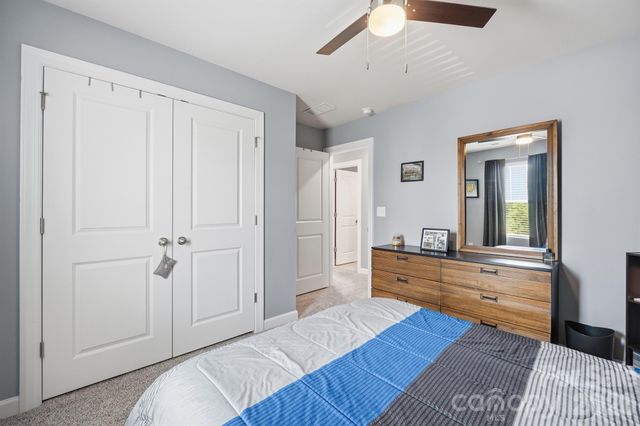 2010 Red Ash Drive, Charlotte, NC 28215