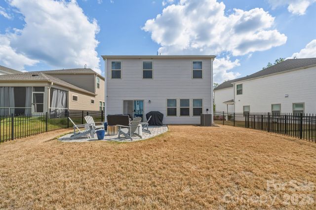 2010 Red Ash Drive, Charlotte, NC 28215