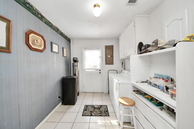 17 Winged Foot Drive, Conroe, TX 77304