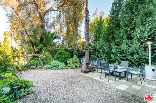 1556 Rollins Drive, Los Angeles, CA 90063