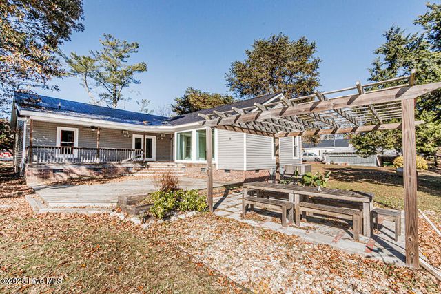 2141 Mcnair Road, Tarboro, NC 27886