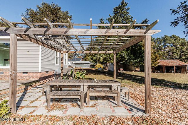 2141 Mcnair Road, Tarboro, NC 27886