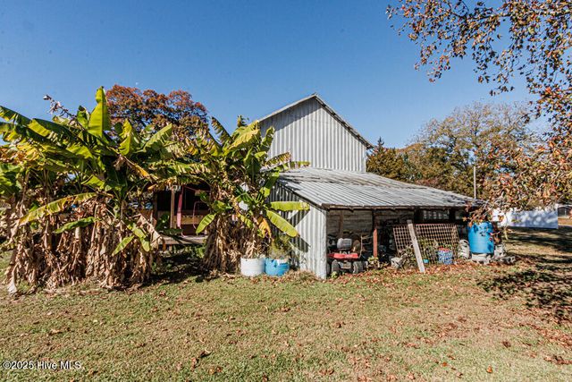 2141 Mcnair Road, Tarboro, NC 27886