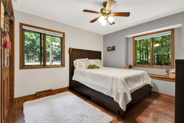 1753 Whispering Woods COURT, Richfield, WI 53076