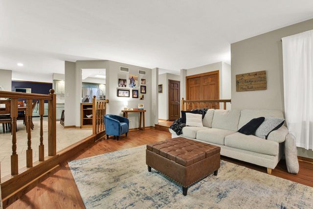1753 Whispering Woods COURT, Richfield, WI 53076