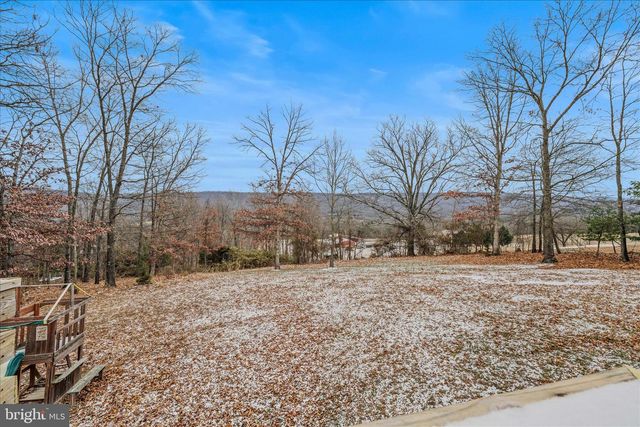 2509 HIGHLAND RIDGE RD, Berkeley Springs, WV 25411