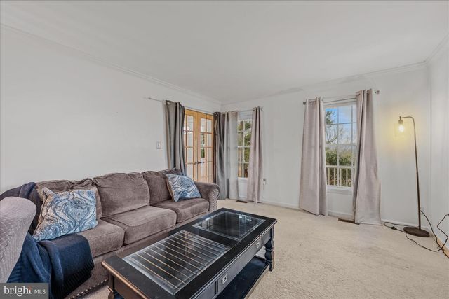 2509 HIGHLAND RIDGE RD, Berkeley Springs, WV 25411