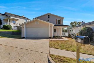 534 Farmingdale Road SE, Huntsville, AL 35803