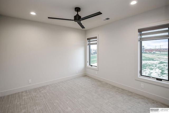 623 S 148 Street, Omaha, NE 68154