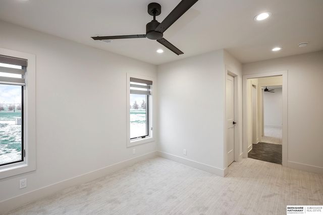 623 S 148 Street, Omaha, NE 68154