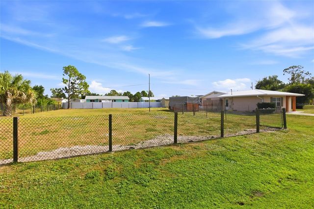 3276 PINETREE STREET, Port Charlotte, FL 33952