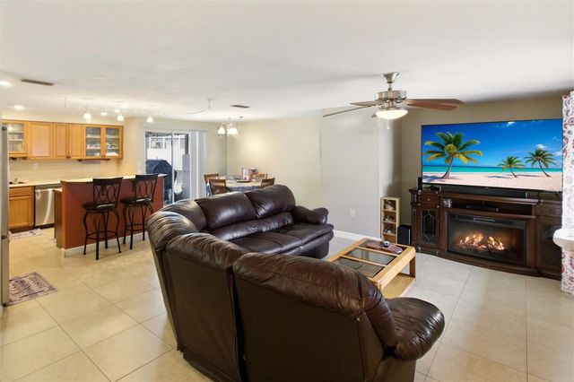 3276 PINETREE STREET, Port Charlotte, FL 33952