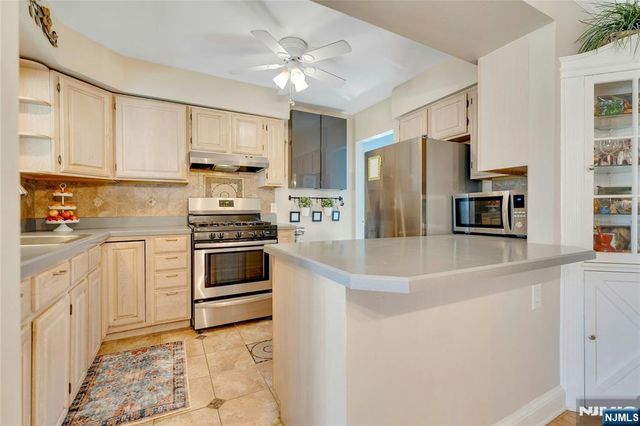 258 Ross Avenue, Hackensack, NJ 07601