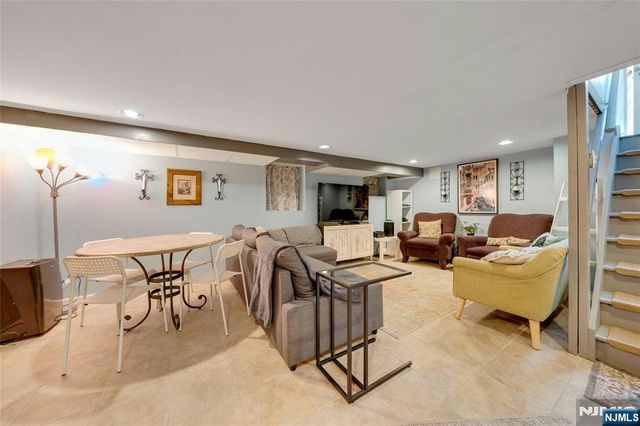 258 Ross Avenue, Hackensack, NJ 07601