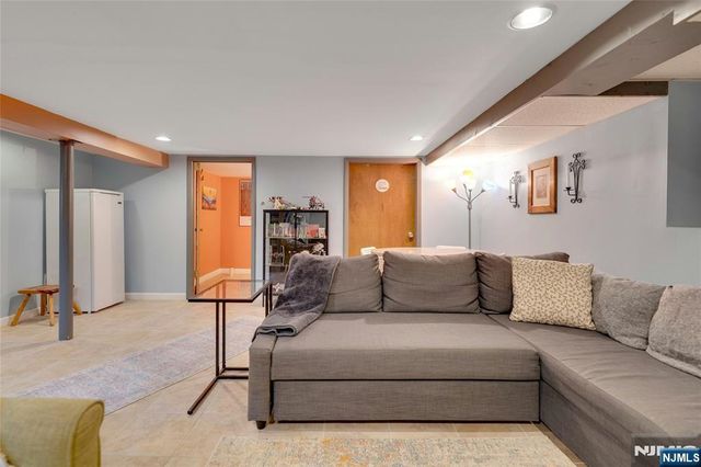 258 Ross Avenue, Hackensack, NJ 07601