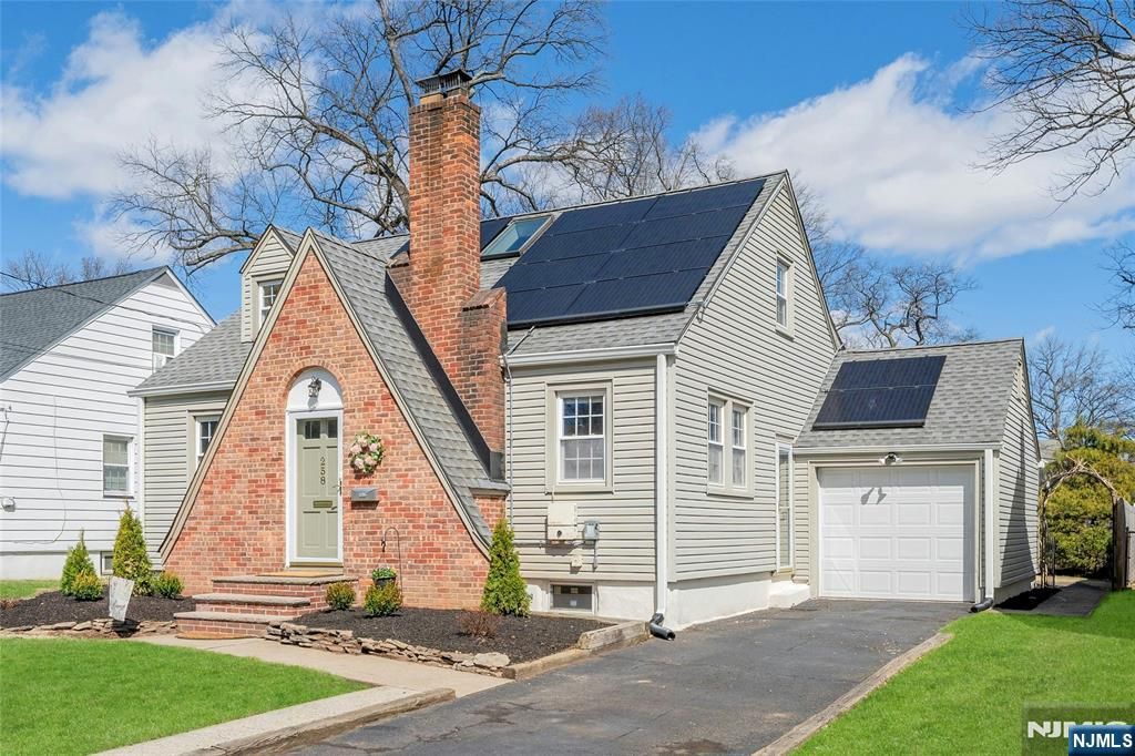 258 Ross Avenue, Hackensack, NJ 07601