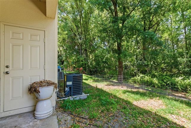 2049 FIESTA RIDGE COURT, Tampa, FL 33604