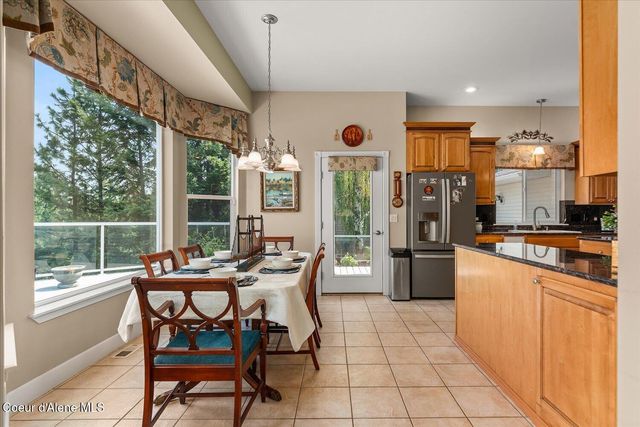 16703 W Riverview DR, Post Falls, ID 83854