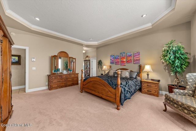 16703 W Riverview DR, Post Falls, ID 83854