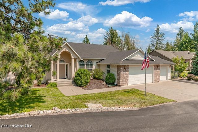 16703 W Riverview DR, Post Falls, ID 83854