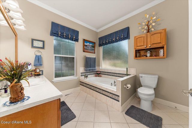 16703 W Riverview DR, Post Falls, ID 83854