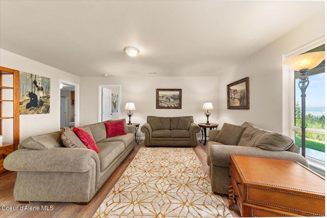 16703 W Riverview DR, Post Falls, ID 83854