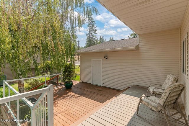 16703 W Riverview DR, Post Falls, ID 83854