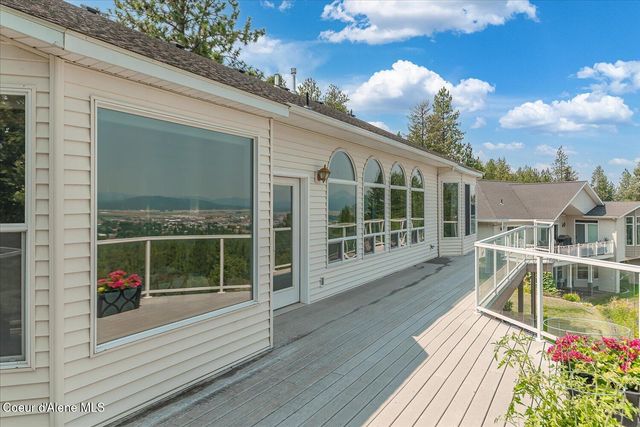 16703 W Riverview DR, Post Falls, ID 83854