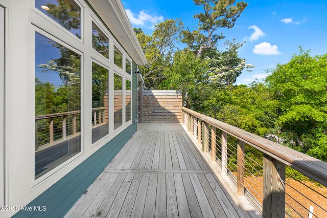 5709 E Landing Court, Emerald Isle, NC 28594