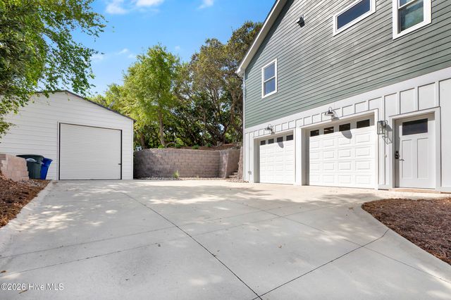 5709 E Landing Court, Emerald Isle, NC 28594