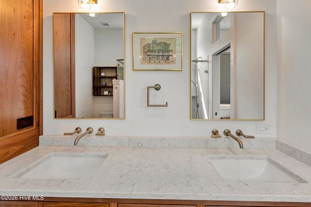 5709 E Landing Court, Emerald Isle, NC 28594