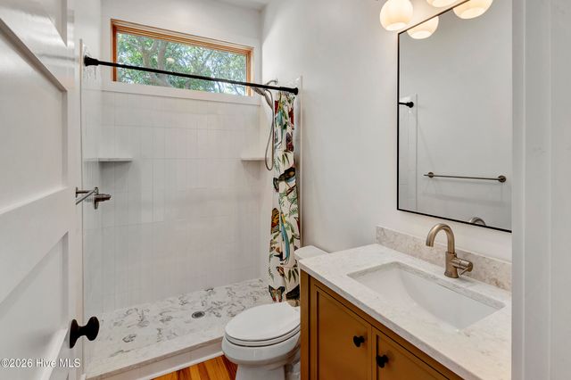 5709 E Landing Court, Emerald Isle, NC 28594